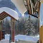 Alojamento de Turismo Selvagem Camp *