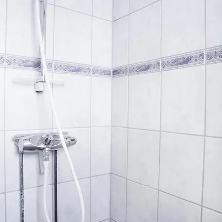 بيت خشبي Camp