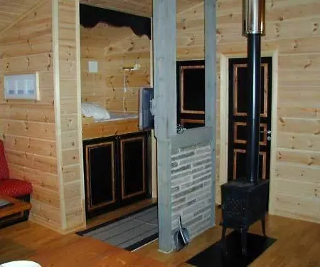 Camp بيت خشبي *