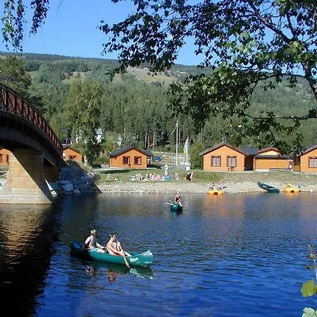 Camp Lodge *